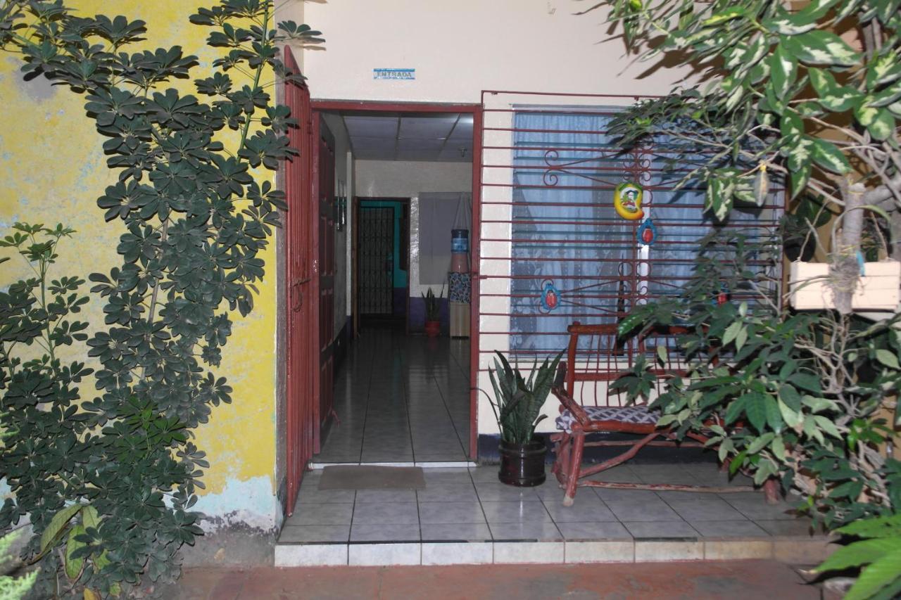 Hostal Nicaragua Guest House Managua Buitenkant foto